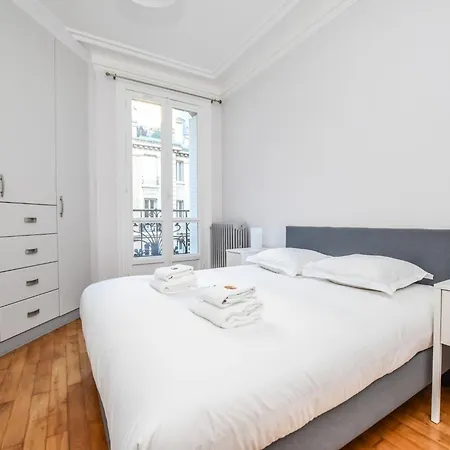 Charming Appart- 6p - Trocadero * Париж